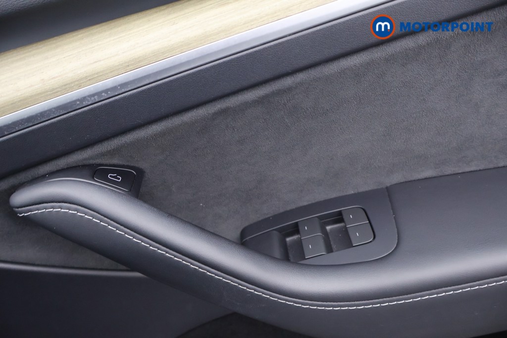 Tesla Model Y Rwd 5Dr Auto Automatic Electric SUV - Stock Number (1636257) - 3rd supplementary image