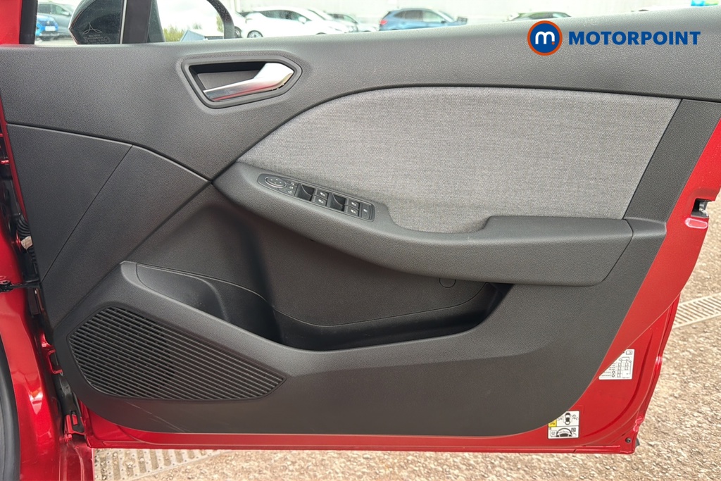 Renault Clio Techno Manual Petrol Hatchback - Stock Number (1636819) - 18th supplementary image