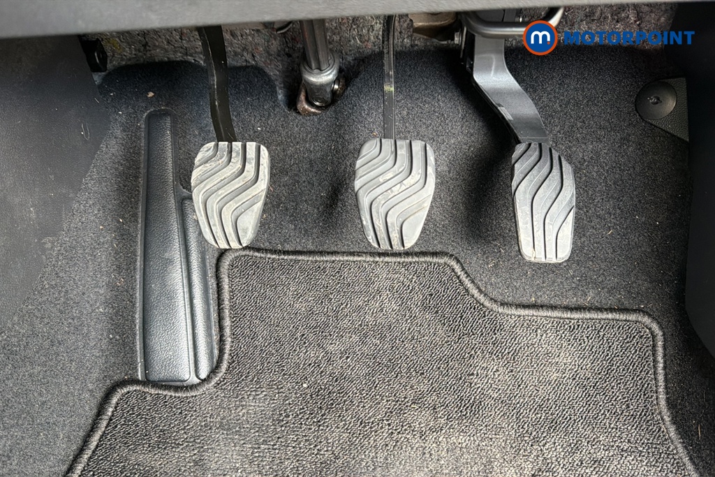 Renault Clio Techno Manual Petrol Hatchback - Stock Number (1636819) - 24th supplementary image