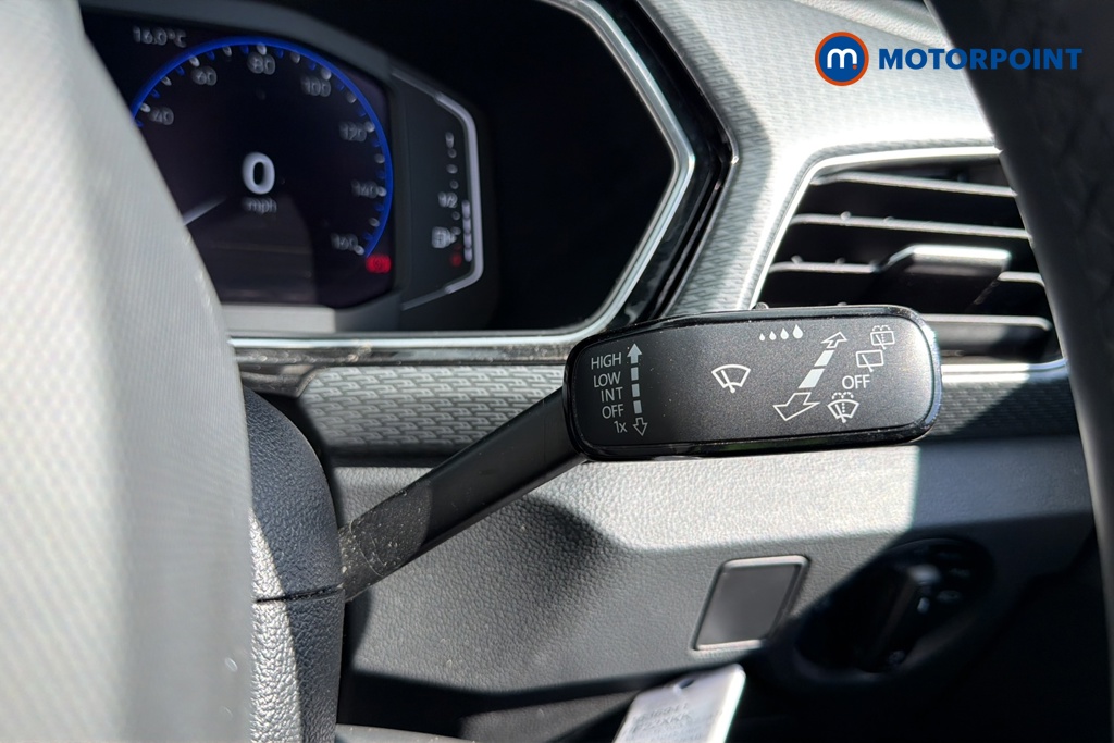 Volkswagen T-Cross R-Line Manual Petrol SUV - Stock Number (1636941) - 6th supplementary image
