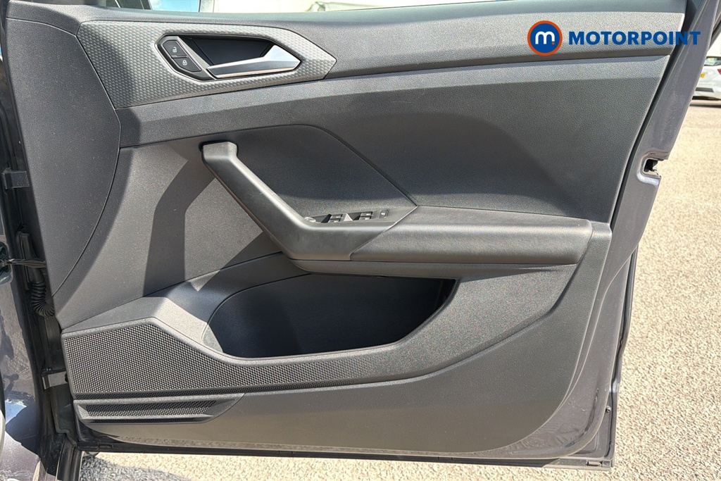 Volkswagen T-Cross R-Line Manual Petrol SUV - Stock Number (1636941) - 18th supplementary image