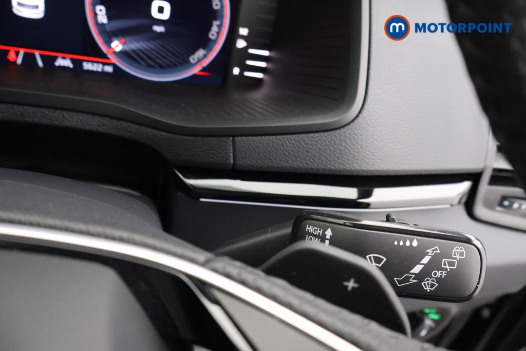 Skoda Karoq Sportline Edition Automatic Petrol SUV - Stock Number (1636980) - 6th supplementary image