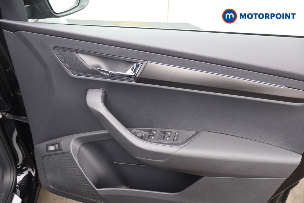 Skoda Karoq Sportline Edition Automatic Petrol SUV - Stock Number (1636980) - 11th supplementary image