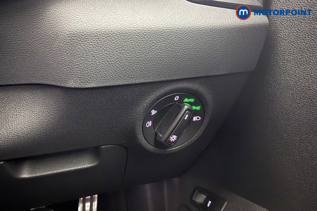 Skoda Karoq Sportline Edition Automatic Petrol SUV - Stock Number (1636983) - 9th supplementary image