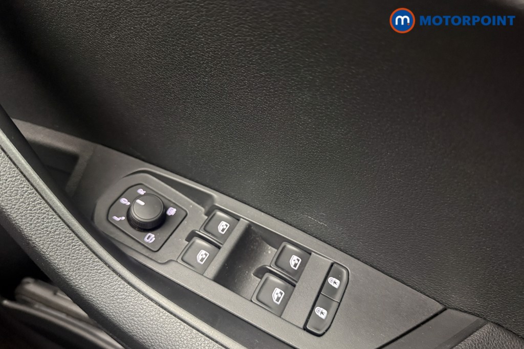 Skoda Karoq Sportline Edition Automatic Petrol SUV - Stock Number (1636983) - 11th supplementary image