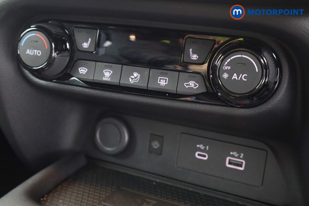 Nissan Juke Tekna Manual Petrol SUV - Stock Number (1637425) - 3rd supplementary image