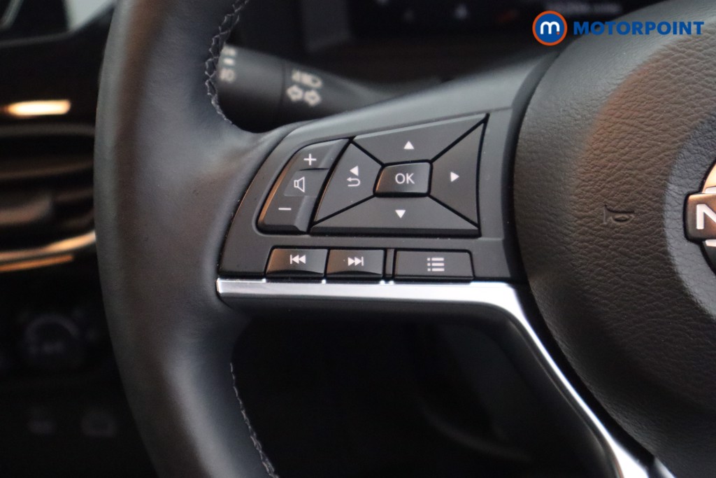 Nissan Juke Tekna Manual Petrol SUV - Stock Number (1637425) - 8th supplementary image