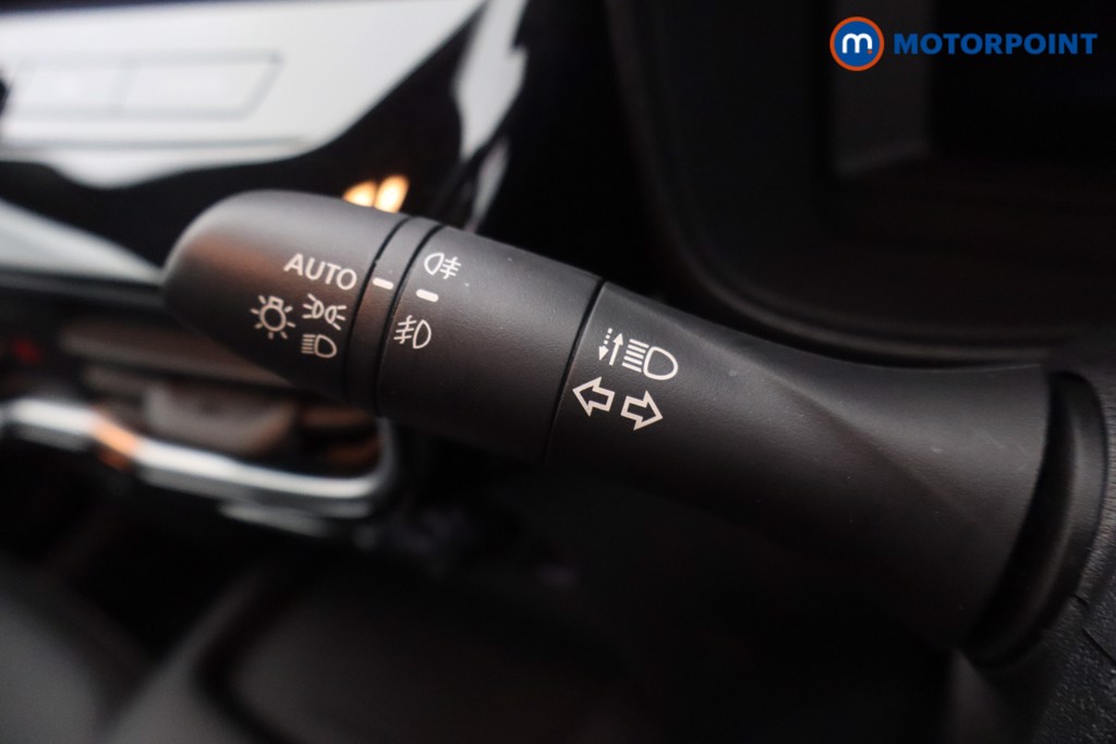 Nissan Juke Tekna Manual Petrol SUV - Stock Number (1637425) - 17th supplementary image