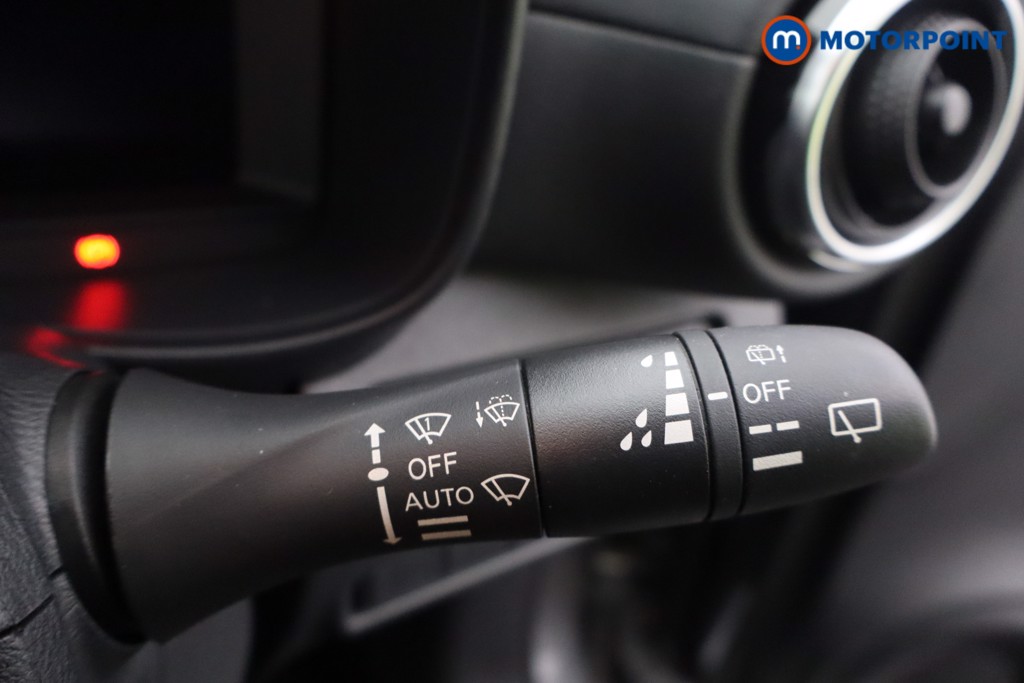 Nissan Juke Tekna Manual Petrol SUV - Stock Number (1637425) - 18th supplementary image
