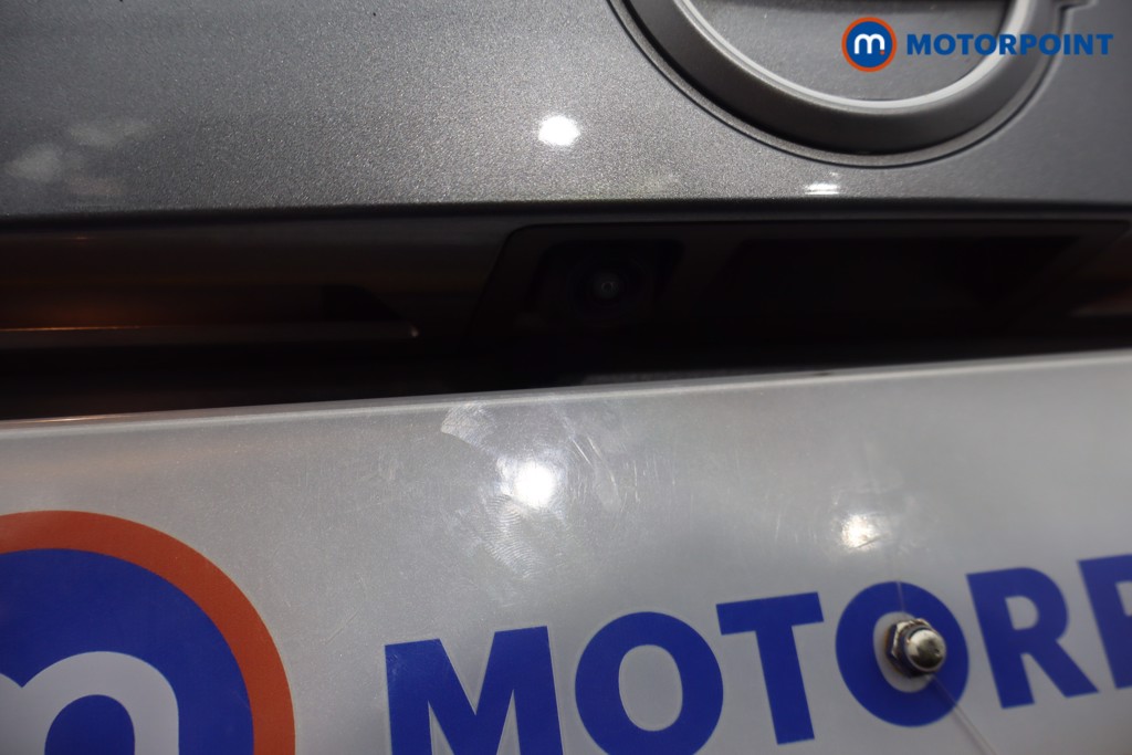Nissan Juke Tekna Manual Petrol SUV - Stock Number (1637425) - 39th supplementary image