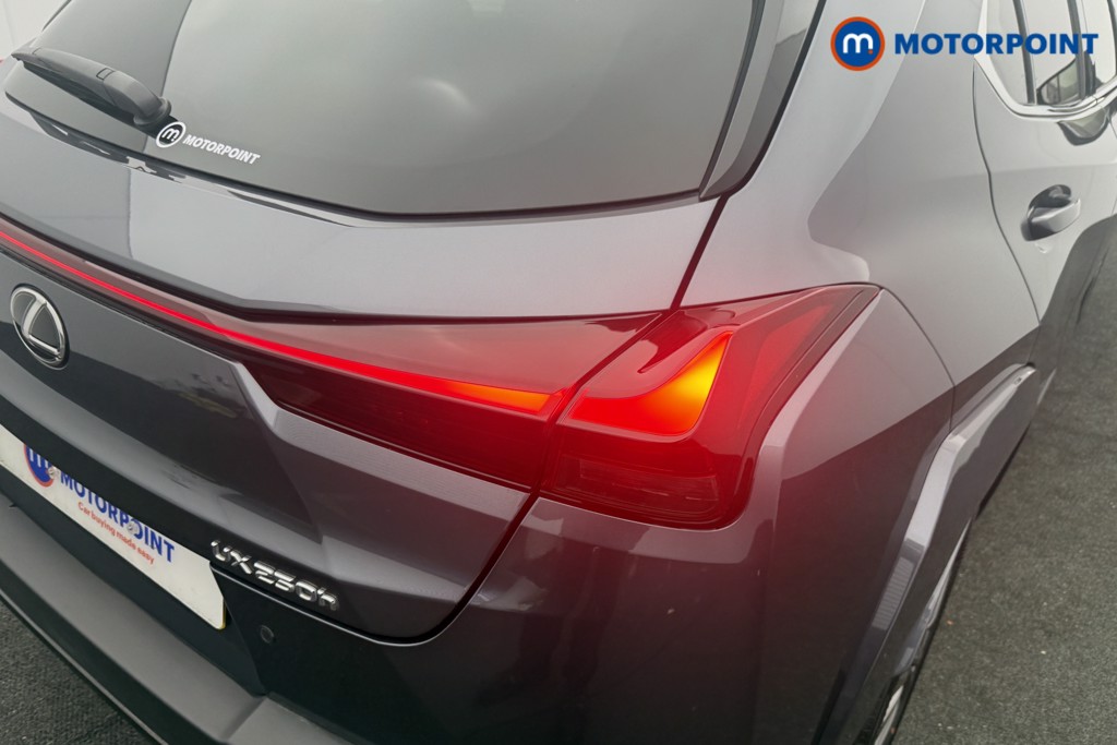 Lexus UX F-Sport Automatic Petrol-Electric Hybrid SUV - Stock Number (1637521) - 32nd supplementary image
