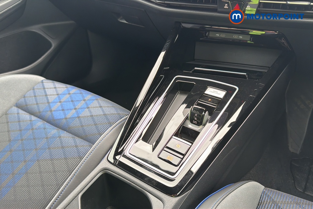 Volkswagen Golf R Black Edition Automatic Petrol Hatchback - Stock Number (1637879) - 15th supplementary image