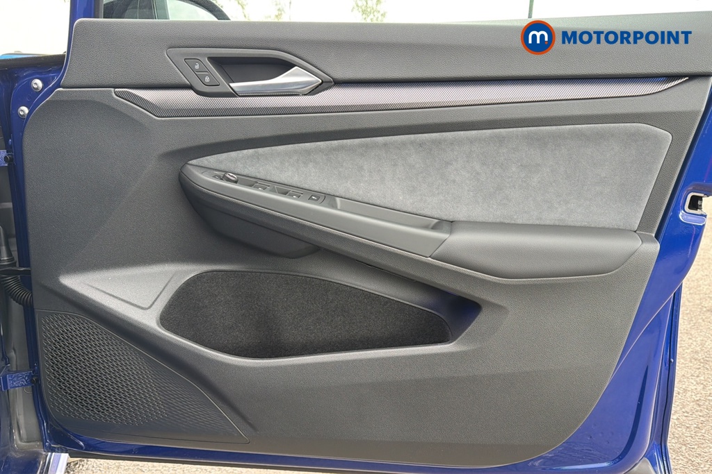 Volkswagen Golf R Black Edition Automatic Petrol Hatchback - Stock Number (1637879) - 18th supplementary image