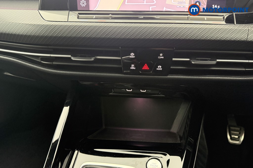 Volkswagen Golf R-Line Manual Petrol Hatchback - Stock Number (1637989) - 5th supplementary image