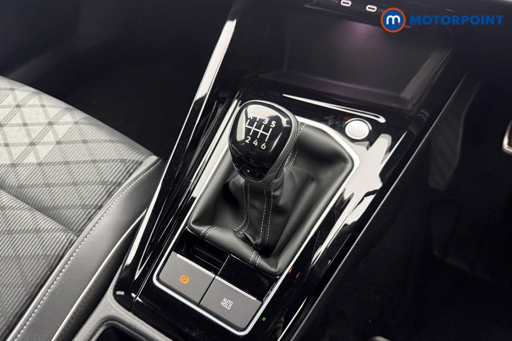 Volkswagen Golf R-Line Manual Petrol Hatchback - Stock Number (1637989) - 6th supplementary image