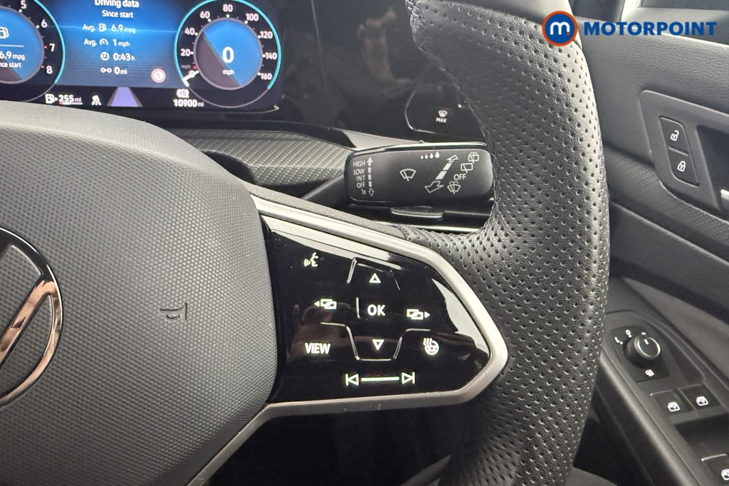 Volkswagen Golf R-Line Manual Petrol Hatchback - Stock Number (1637989) - 8th supplementary image