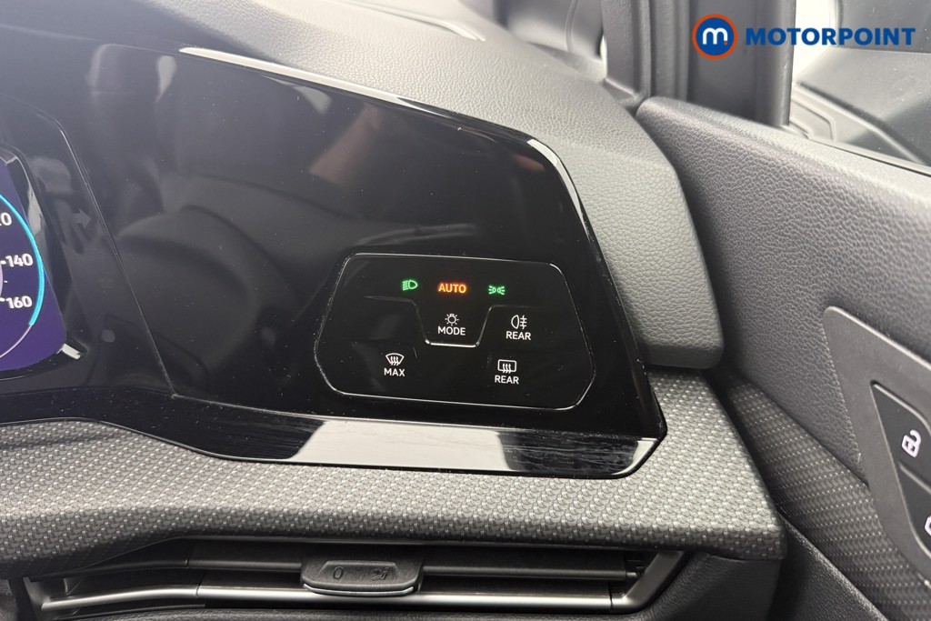 Volkswagen Golf R-Line Manual Petrol Hatchback - Stock Number (1637989) - 9th supplementary image