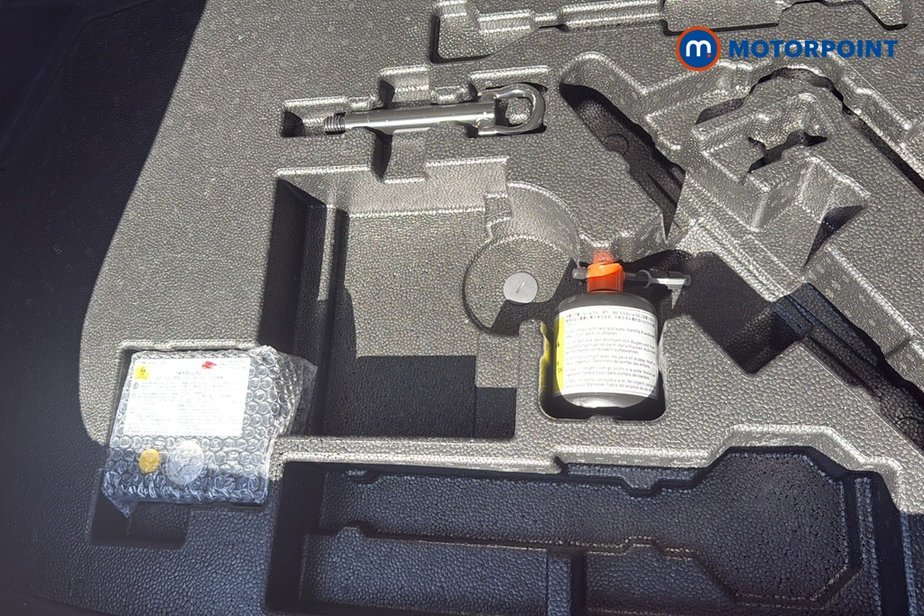 Toyota C-Hr Dynamic Automatic Petrol-Electric Hybrid SUV - Stock Number (1559457) - 33rd supplementary image