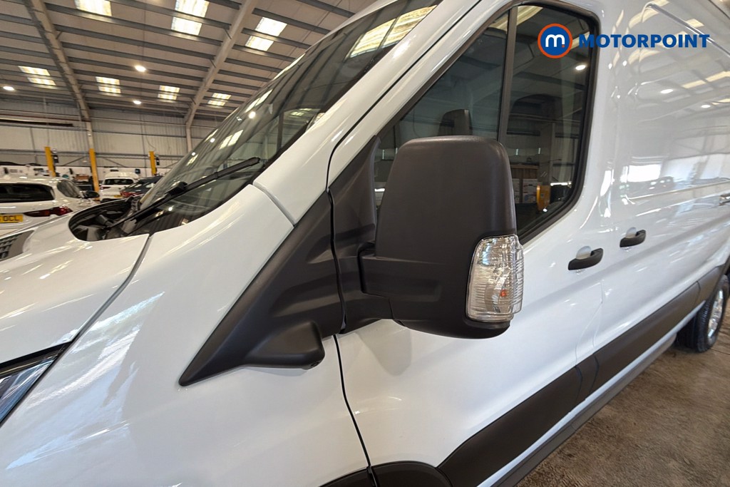 Ford Transit Limited Automatic Diesel Medium Roof Van - Stock Number (1611989) - 43rd supplementary image
