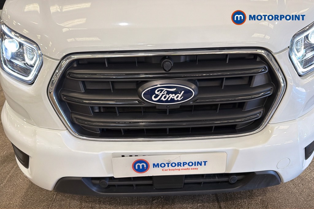 Ford Transit Limited Automatic Diesel Medium Roof Van - Stock Number (1611989) - 45th supplementary image