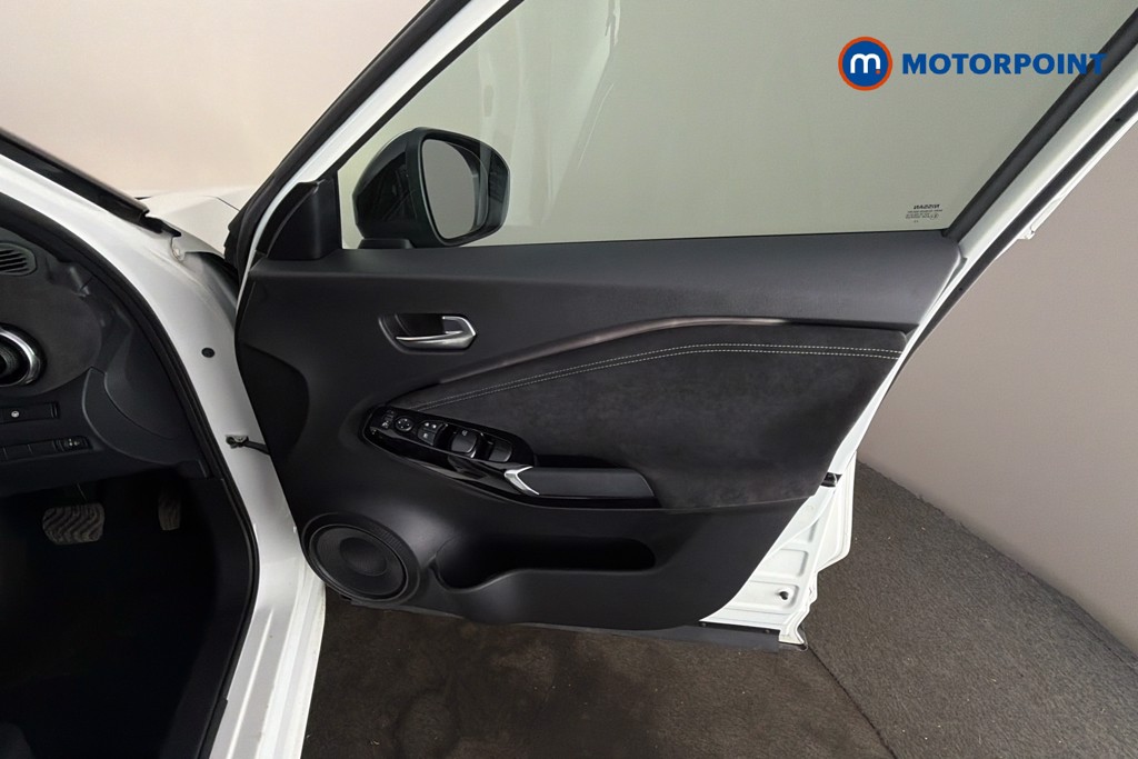 Nissan Juke Tekna-Plus Automatic Petrol-Electric Hybrid SUV - Stock Number (1619015) - 19th supplementary image