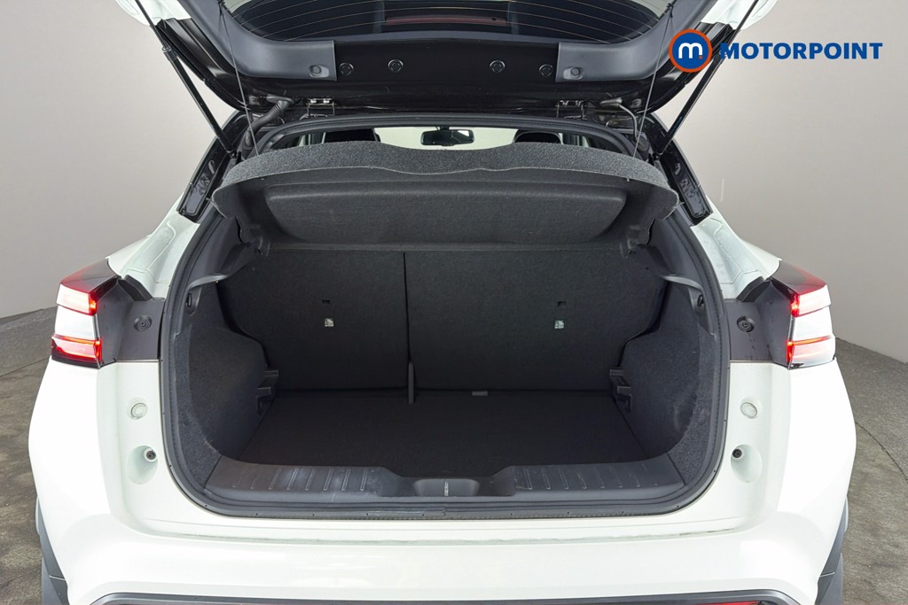 Nissan Juke Tekna-Plus Automatic Petrol-Electric Hybrid SUV - Stock Number (1619015) - 33rd supplementary image