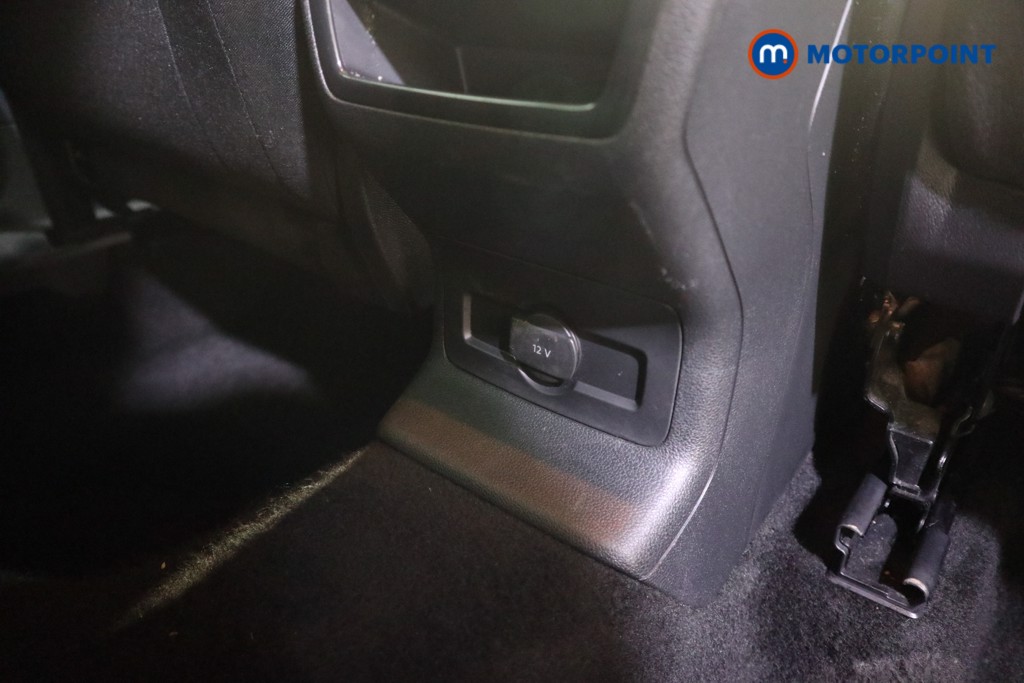 Skoda Karoq SE Manual Petrol SUV - Stock Number (1619379) - 15th supplementary image