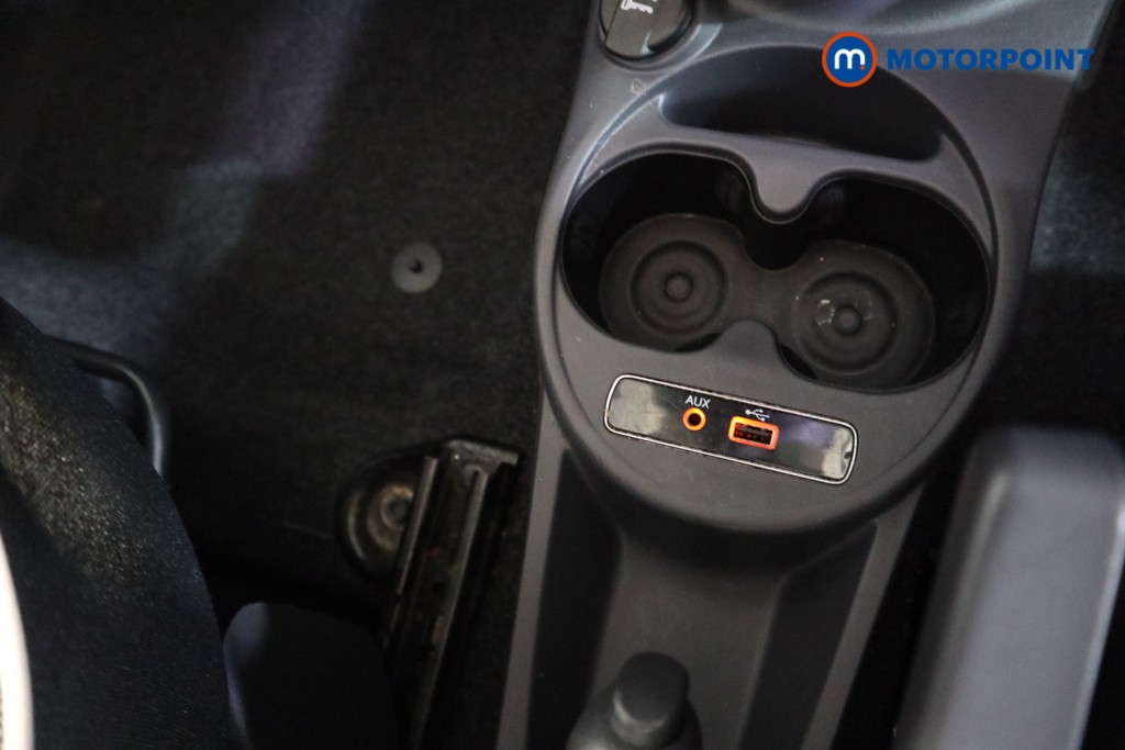 Fiat 500 Lounge Manual Petrol Convertible - Stock Number (1621534) - 10th supplementary image