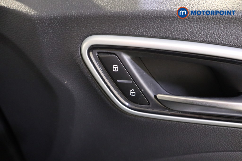 Mg Motor Uk ZS Exclusive Manual Petrol SUV - Stock Number (1621798) - 12th supplementary image