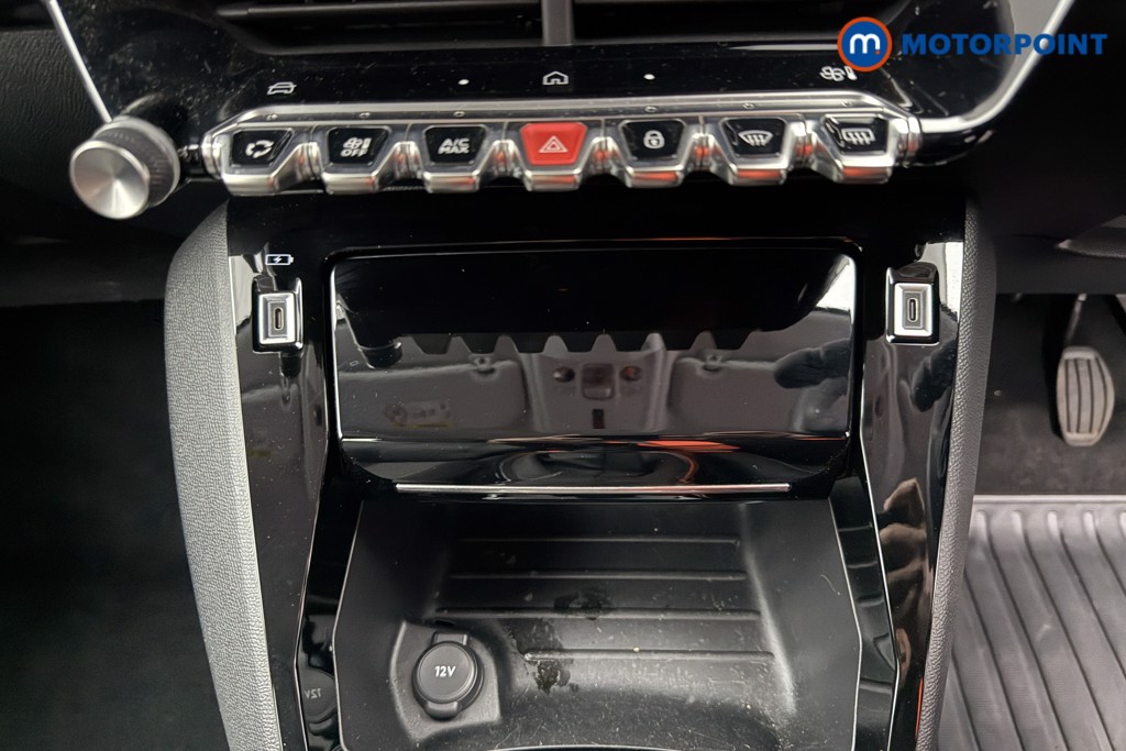 Peugeot 208 Allure Manual Petrol Hatchback - Stock Number (1624751) - 10th supplementary image