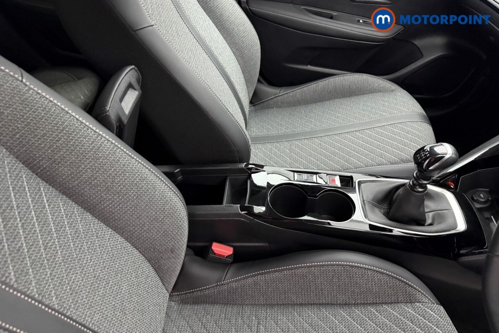 Peugeot 208 Allure Manual Petrol Hatchback - Stock Number (1624751) - 12th supplementary image