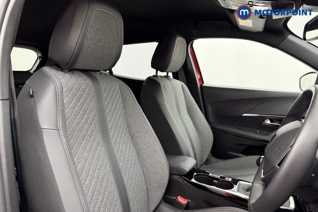 Peugeot 2008 Allure Manual Petrol SUV - Stock Number (1624974) - 14th supplementary image