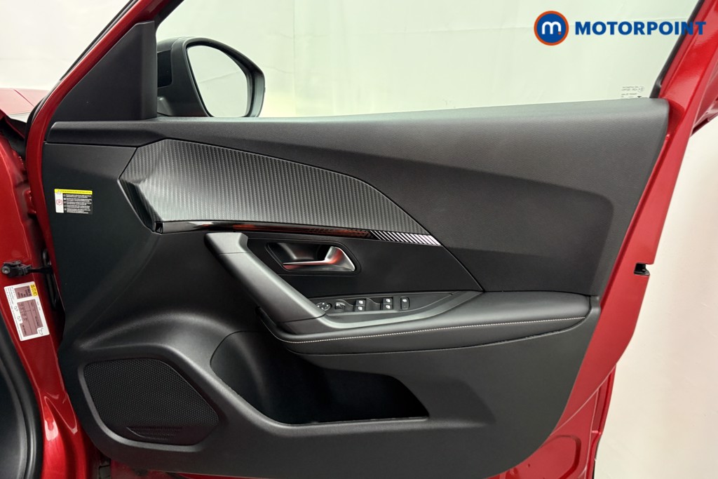 Peugeot 2008 Allure Manual Petrol SUV - Stock Number (1624974) - 15th supplementary image