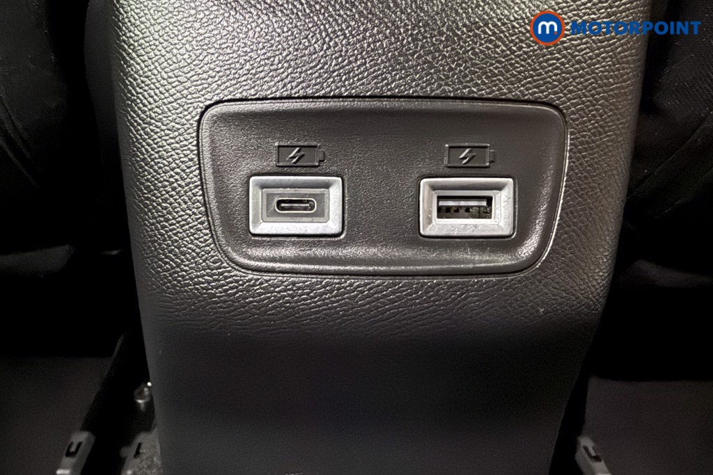 Peugeot 2008 Allure Manual Petrol SUV - Stock Number (1624974) - 18th supplementary image