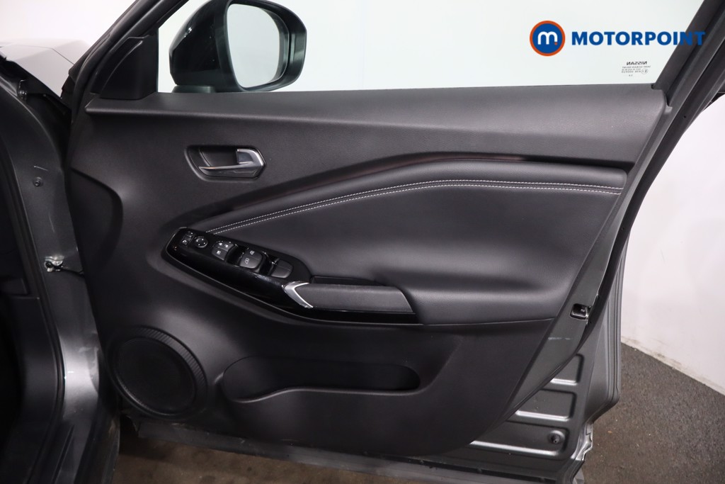 Nissan Juke Tekna Automatic Petrol-Electric Hybrid SUV - Stock Number (1625838) - 24th supplementary image