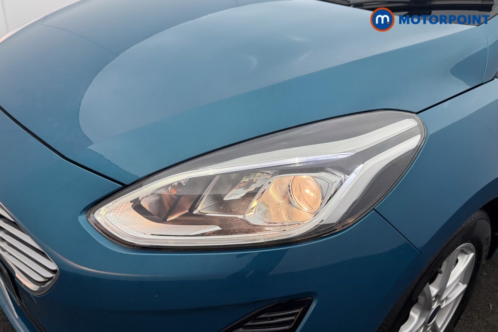 Ford Fiesta Zetec Manual Petrol Hatchback - Stock Number (1626162) - 16th supplementary image