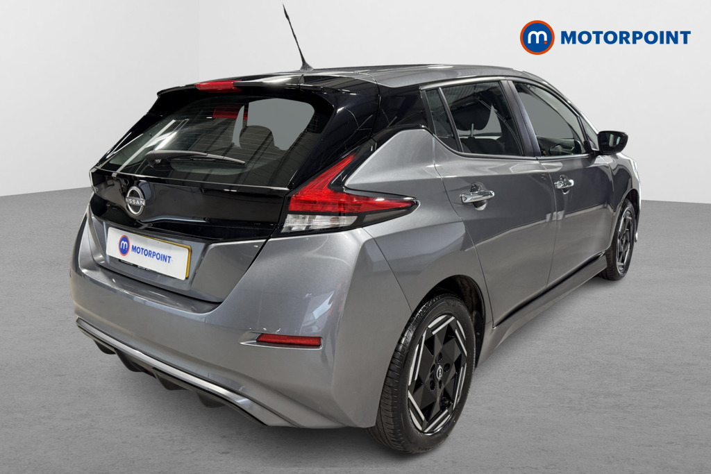 Nissan Leaf Acenta Automatic Electric Hatchback - Stock Number (1626250) - Drivers side rear corner
