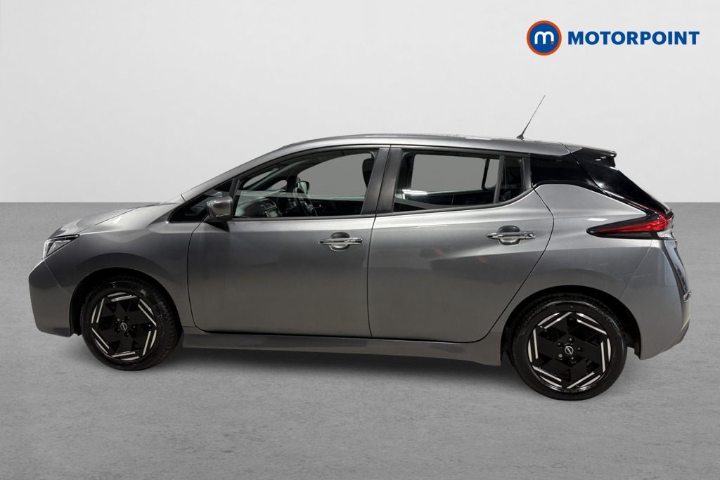 Nissan Leaf Acenta Automatic Electric Hatchback - Stock Number (1626250) - Passenger side