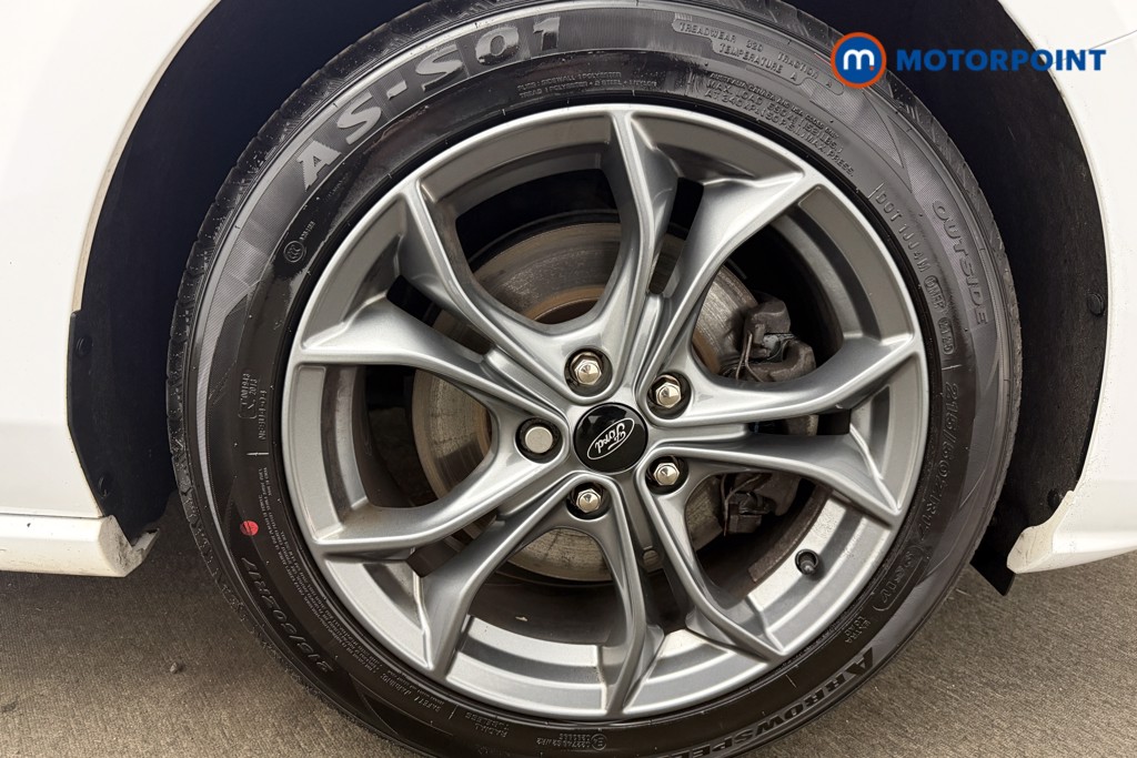 Ford Focus St-Line Edition Manual Diesel Estate - Stock Number (1627012) - 4th supplementary image