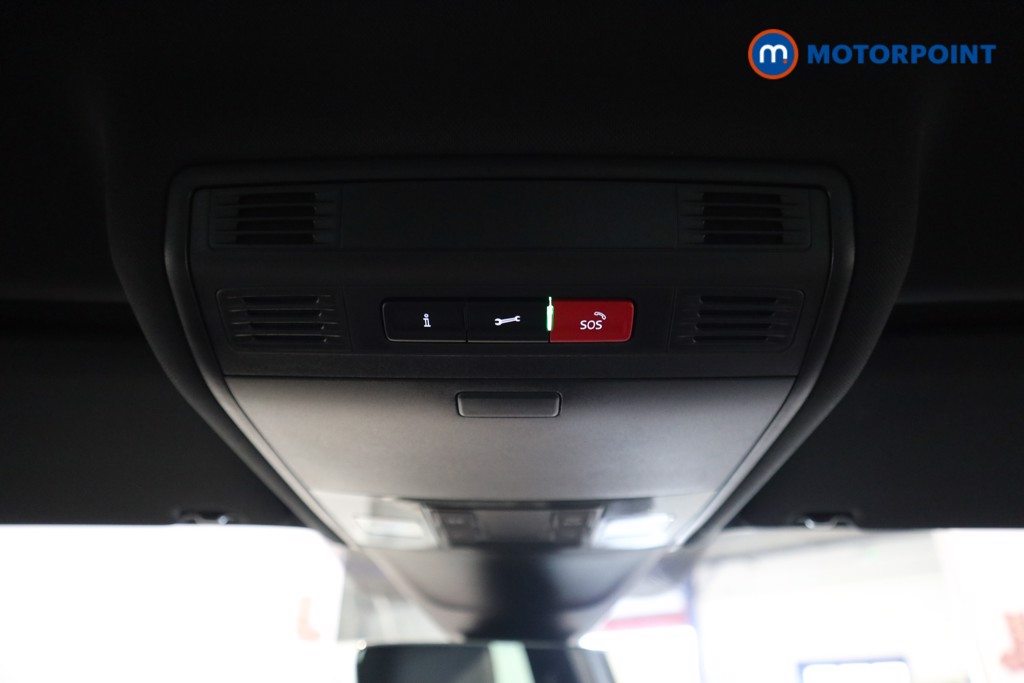 Volkswagen Tiguan R-Line Automatic Petrol Plug-In Hybrid SUV - Stock Number (1627031) - 13th supplementary image