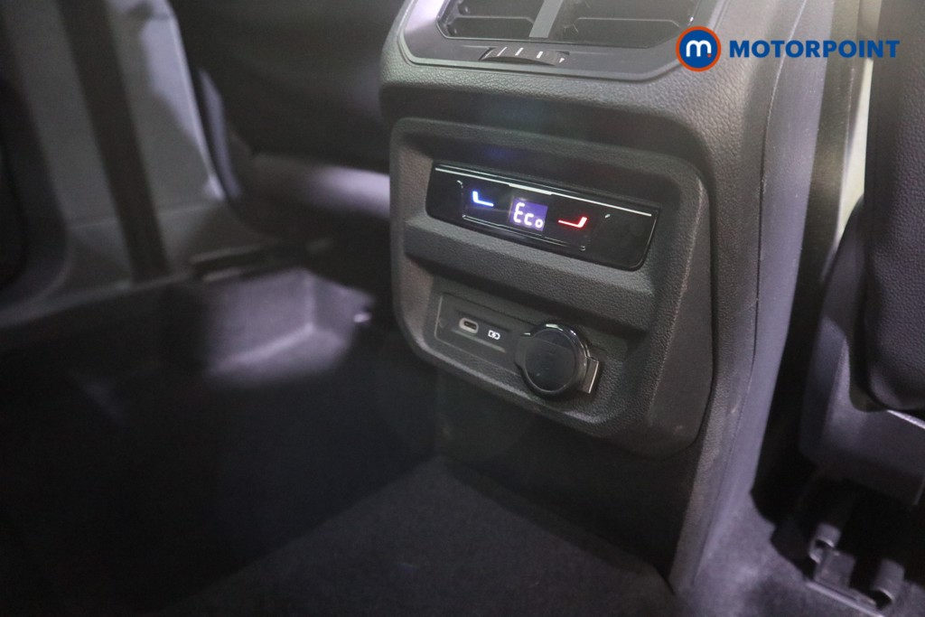 Volkswagen Tiguan R-Line Automatic Petrol Plug-In Hybrid SUV - Stock Number (1627031) - 24th supplementary image