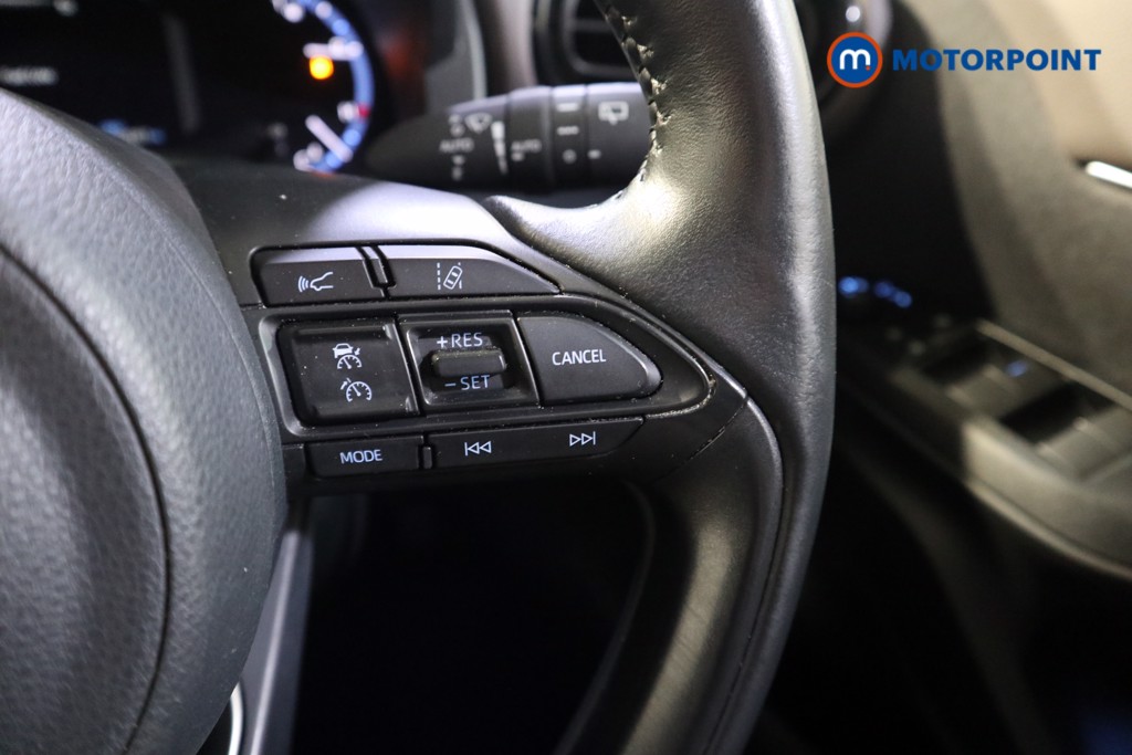 Toyota Yaris Cross Excel Automatic Petrol-Electric Hybrid Estate - Stock Number (1627435) - 4th supplementary image