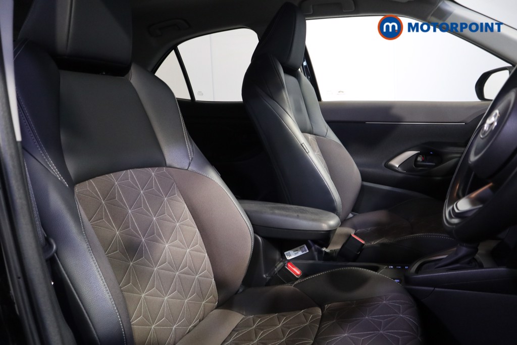 Toyota Yaris Cross Excel Automatic Petrol-Electric Hybrid Estate - Stock Number (1627435) - 16th supplementary image