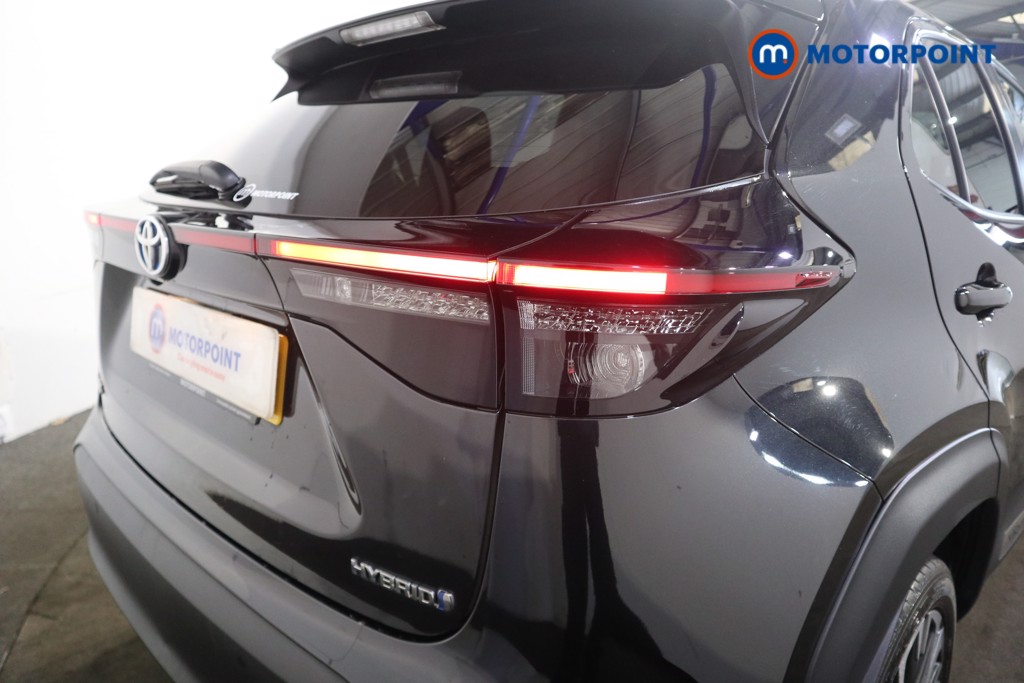 Toyota Yaris Cross Excel Automatic Petrol-Electric Hybrid Estate - Stock Number (1627435) - 30th supplementary image