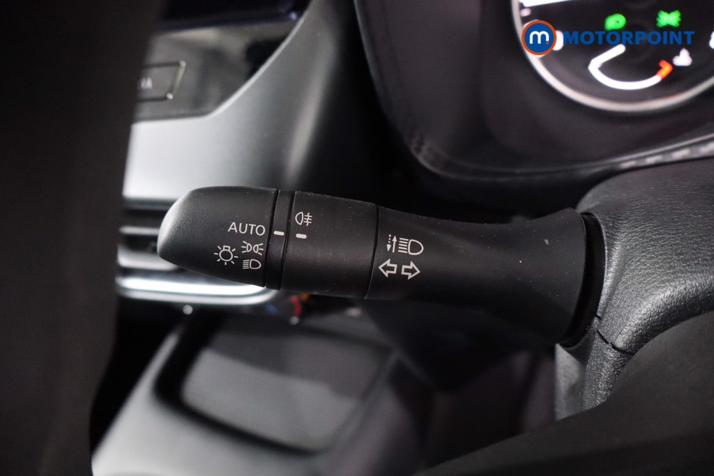 Nissan Juke Acenta Premium Manual Petrol SUV - Stock Number (1628288) - 14th supplementary image