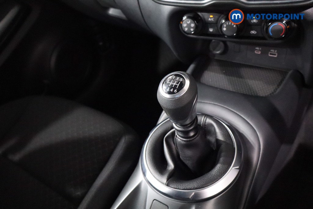 Nissan Juke Acenta Premium Manual Petrol SUV - Stock Number (1628288) - 20th supplementary image