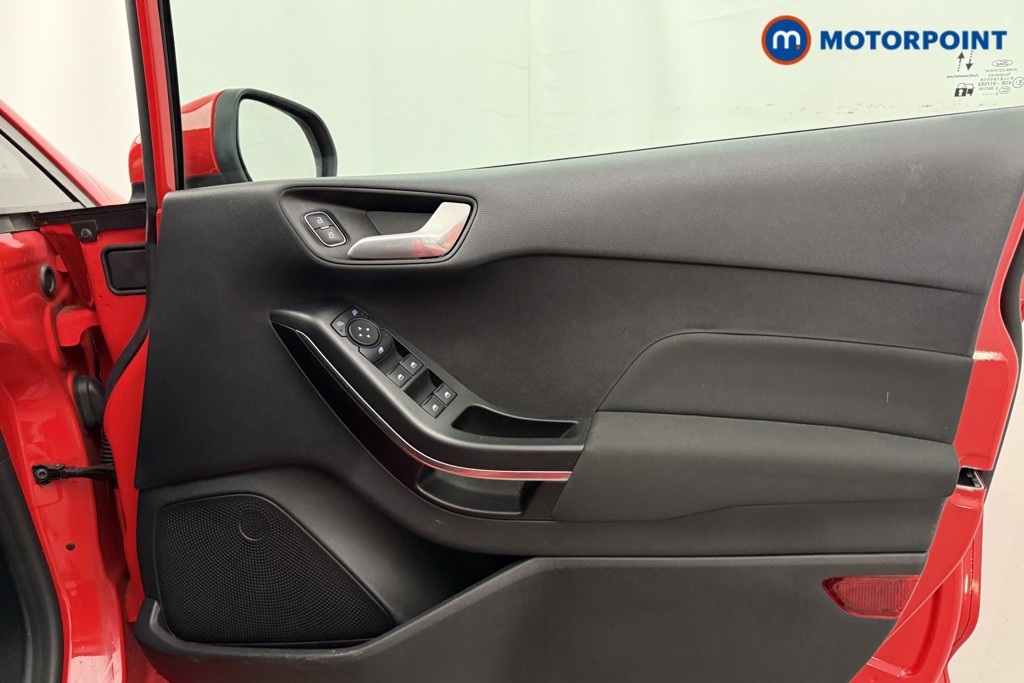Ford Fiesta Titanium Manual Petrol Hatchback - Stock Number (1628700) - 14th supplementary image