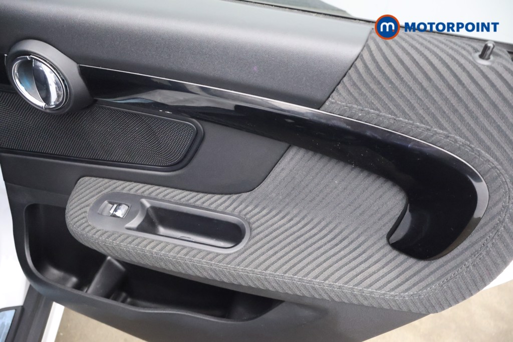 Mini Countryman Cooper Manual Petrol SUV - Stock Number (1629048) - 16th supplementary image