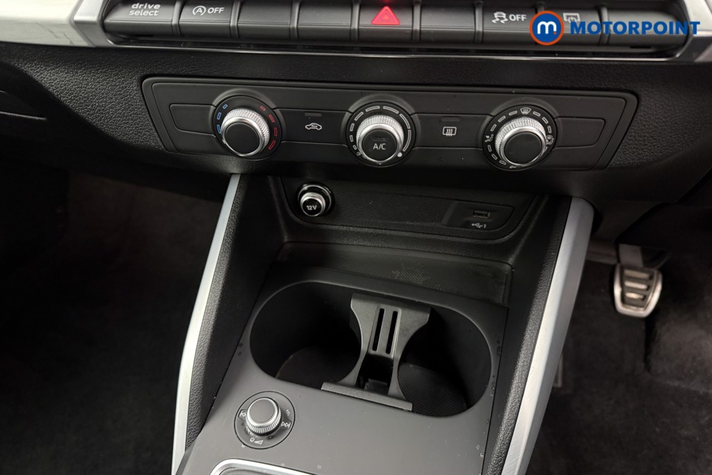 Audi Q2 S Line Manual Petrol SUV - Stock Number (1629063) - 9th supplementary image