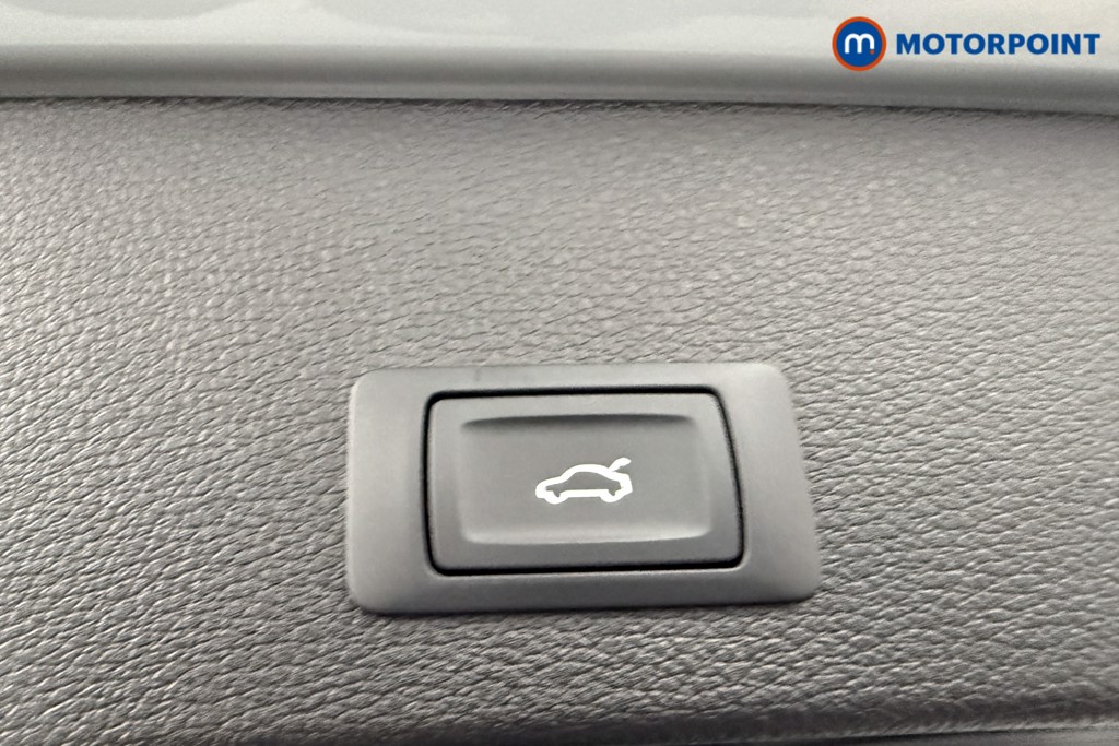 Audi Q2 S Line Manual Petrol SUV - Stock Number (1629063) - 18th supplementary image